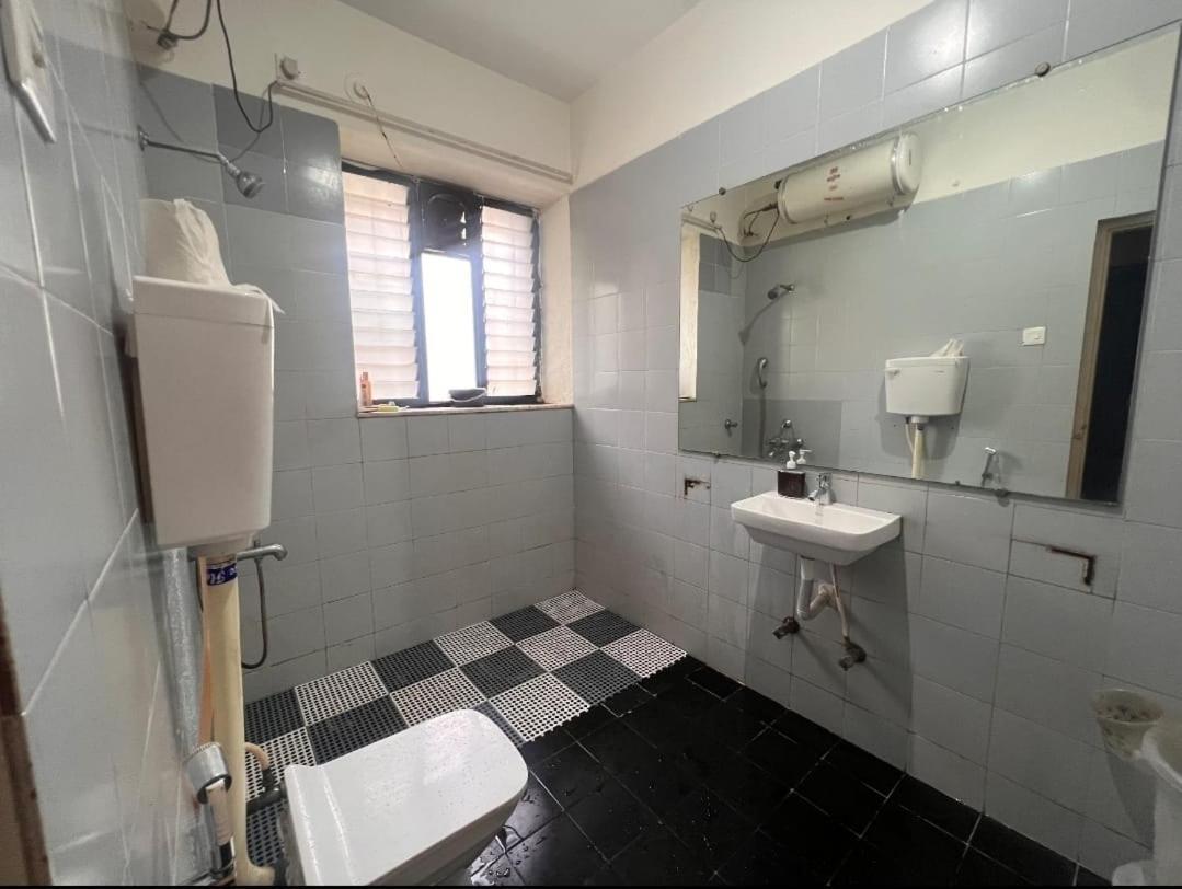 Rostel Backpackers Hostel Пуне Екстер'єр фото