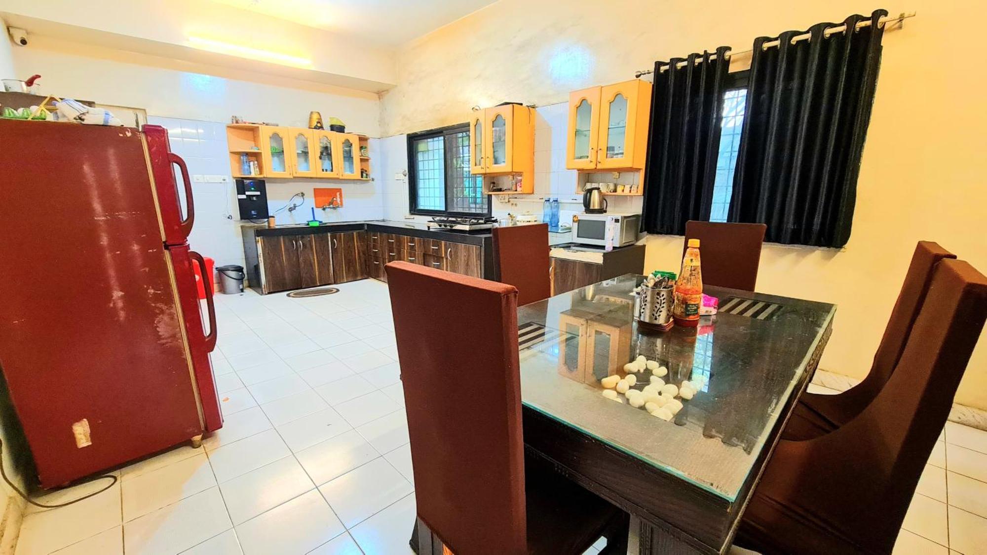 Rostel Backpackers Hostel Пуне Екстер'єр фото