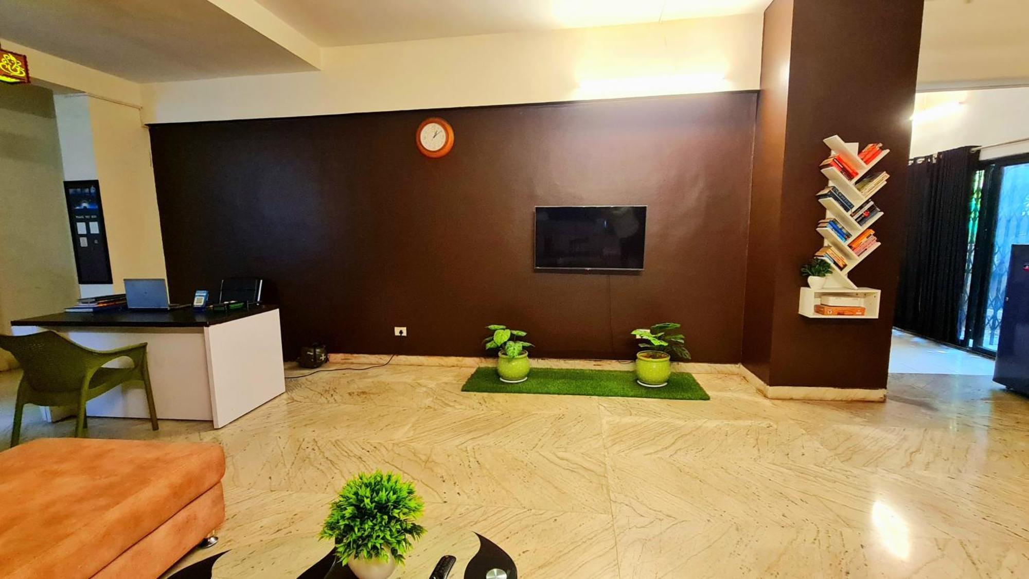 Rostel Backpackers Hostel Пуне Екстер'єр фото