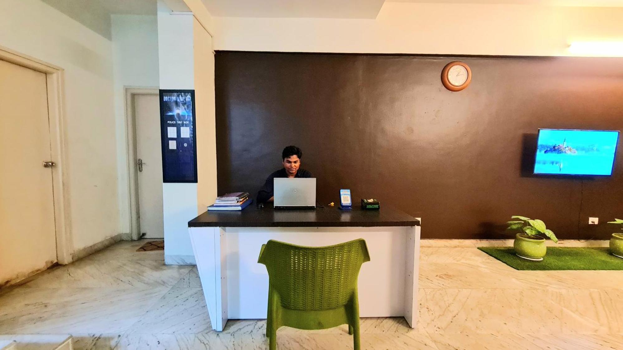 Rostel Backpackers Hostel Пуне Екстер'єр фото