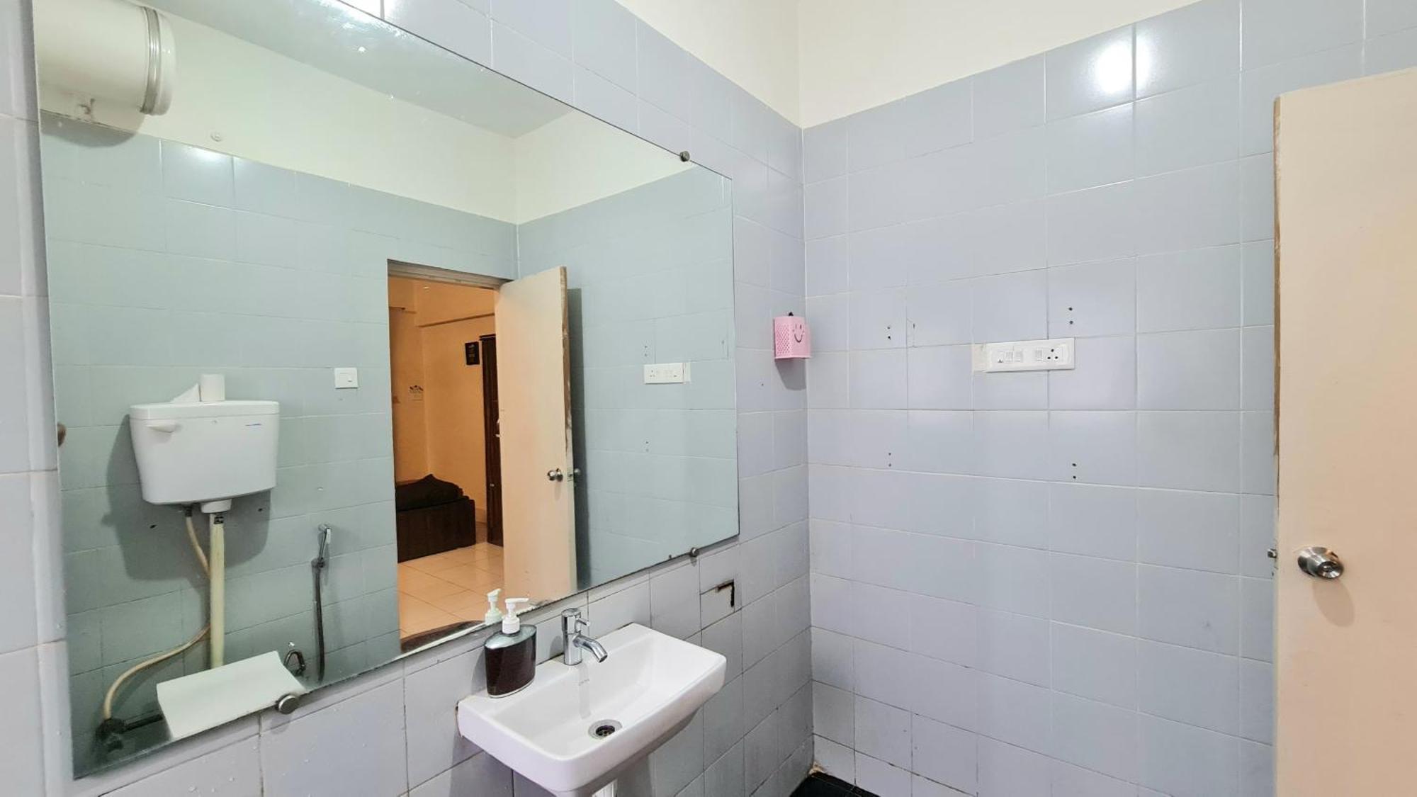 Rostel Backpackers Hostel Пуне Екстер'єр фото