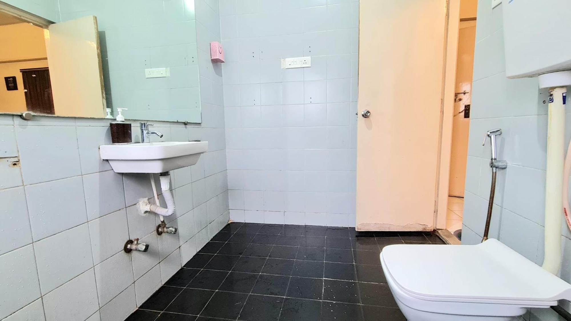 Rostel Backpackers Hostel Пуне Екстер'єр фото